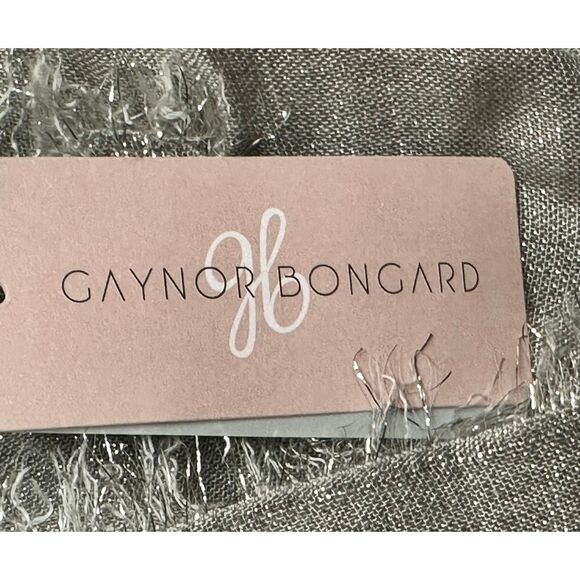 GAYNOR BONGARD ILA Luxury Stole in Perla - Picture 5 of 7